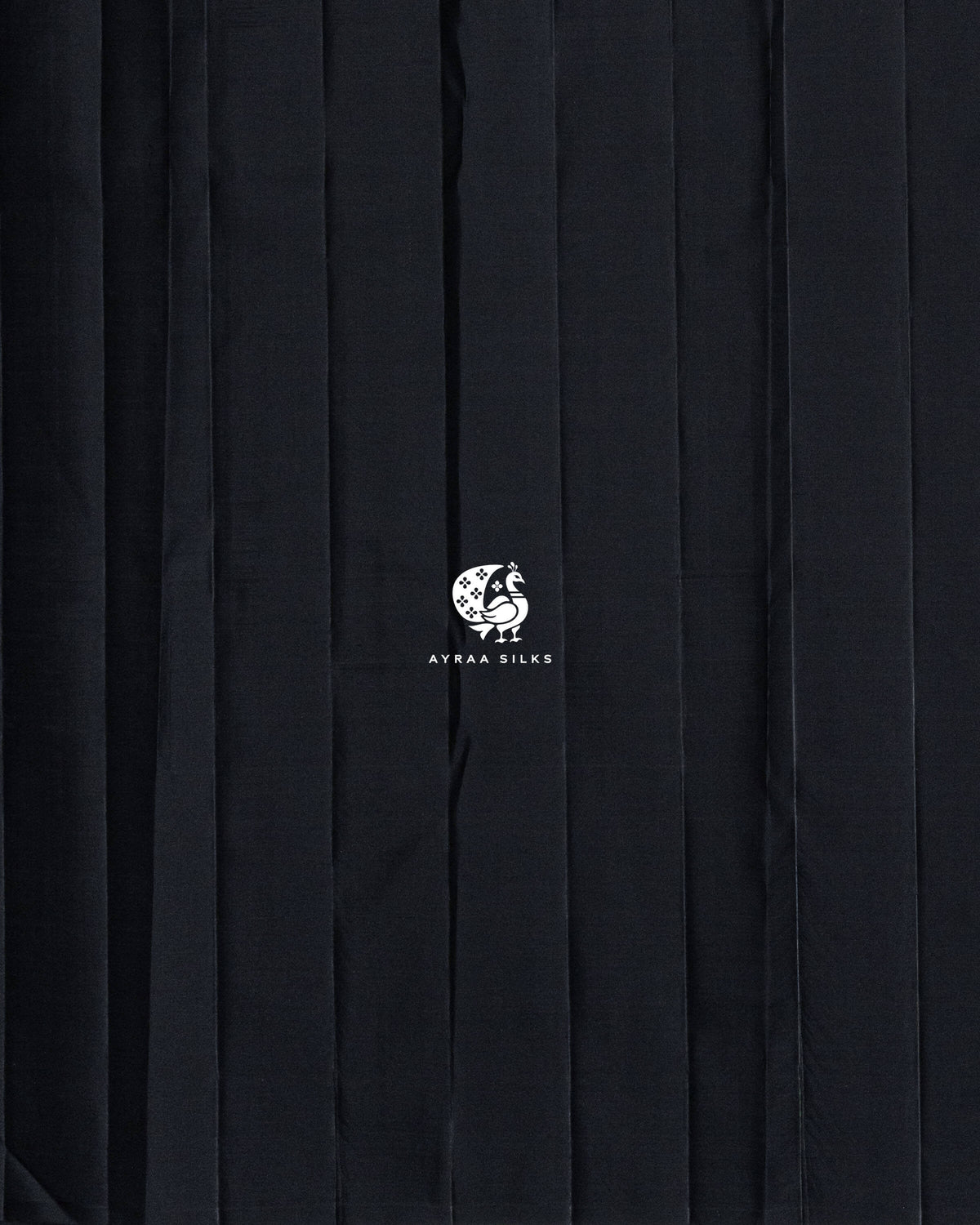 Close view of the running blouse in plain black pure Kanchipuram silk