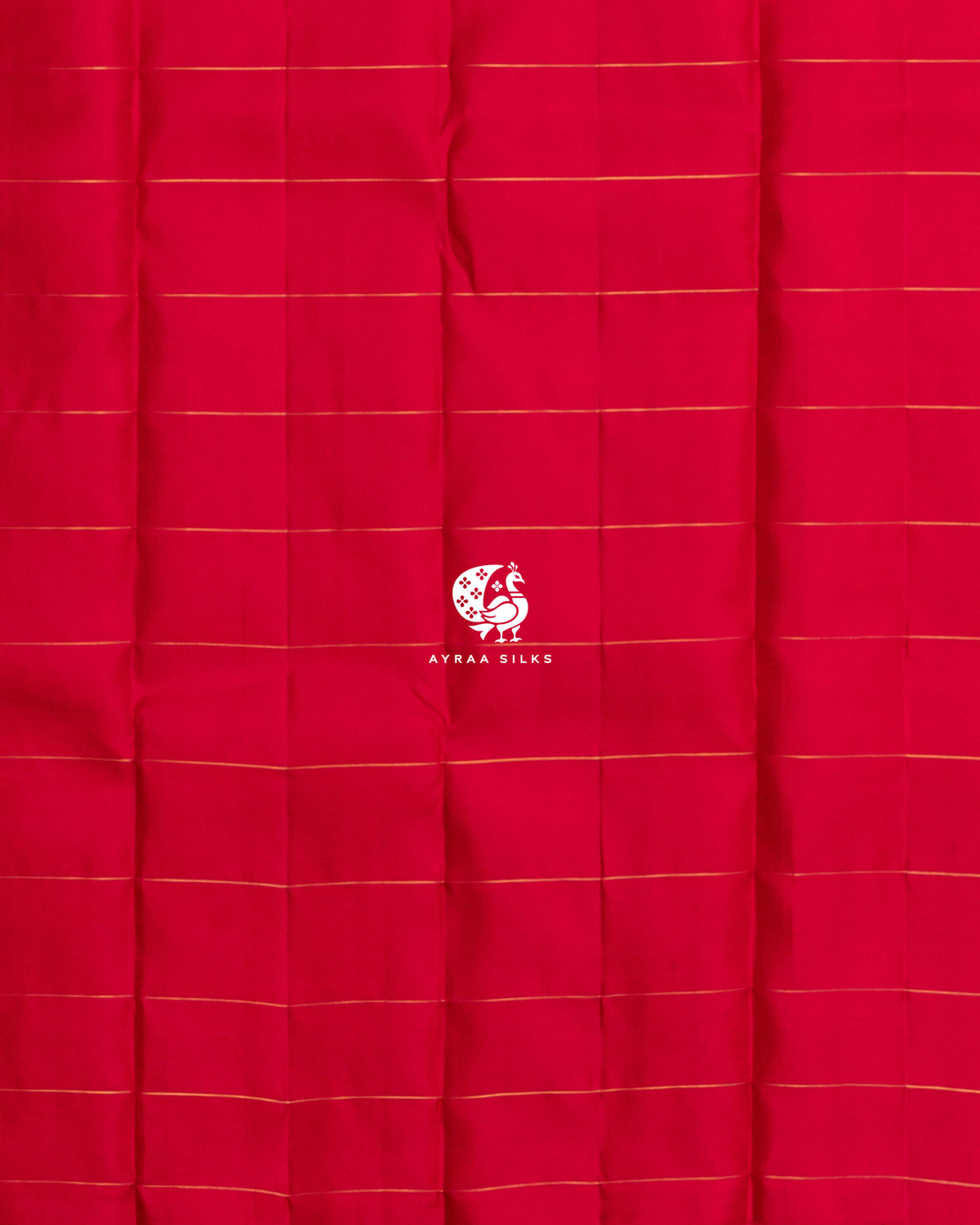 Close view of the running blouse in red pure Kanchipuram silk with zari Kattam (checks)