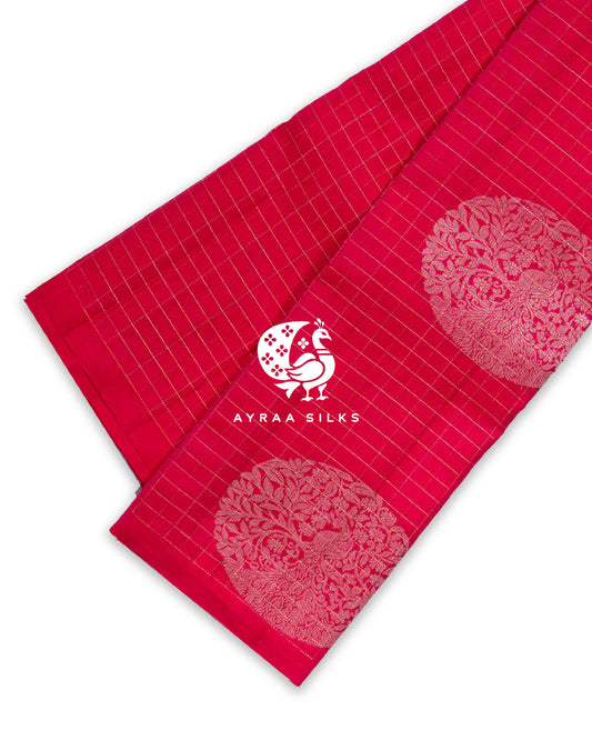 Fuchsia Mayil Kanchipuram Saree